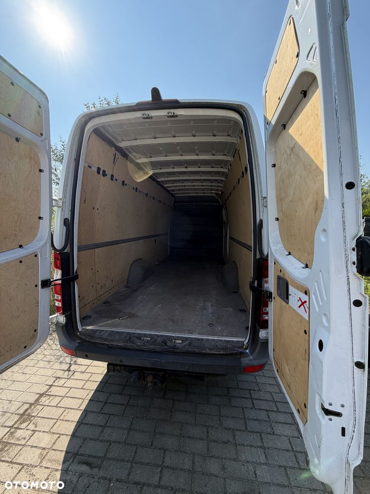 Mercedes-Benz SPRINTER - 13
