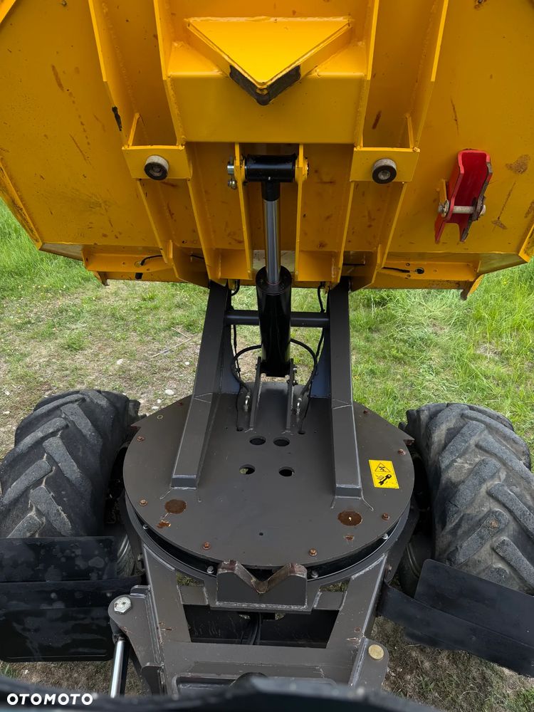 Terex Mecalac TA6s Wozidło Budowlane rolnicze wózek z Obrotową Kolebą. 6ton ładowność. 4x4. Silnik Perkins 80KM 4 cylindry. 1300 mtg. 2020 rok. Kamera z wielkim Ekranem! Jazda Rewers 3prędkości. Maszyna jak Nowa z Norweskiego Gospodarstwa! Ani deka luzów i wycieków! Hydrostatic. Pełny Oryginał. Hamulce brzytwa. Serwisy w DEKRA aktualne. Maszyna Woziła lekkie ładunki. Praktycznie zerowe zużycie. Wielka Okazja. Wszystko w pełnym Oryginale. Opony Oryginał. System fabryczny do oświetlenia! - 18