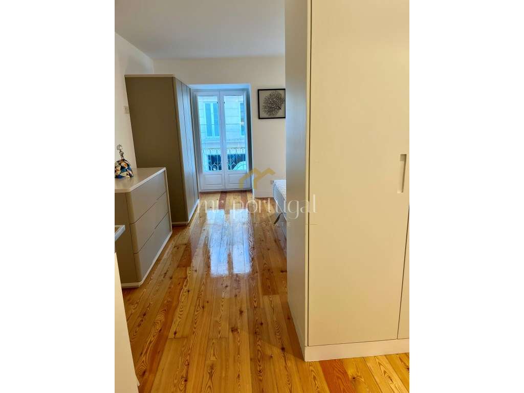 Edifício Remodelado na Rua de São Bento - Excelente Oportunidade de... - Grande imagem: 3/47