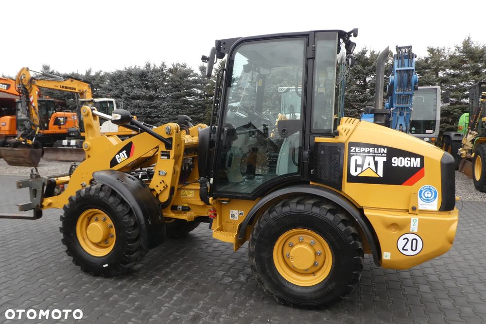 Caterpillar 906M Z NIEMIEC BIEGI DROGOWE PŁYWAJĄCA ŁYZKA - 24