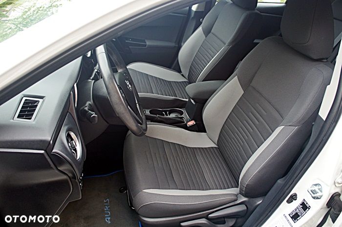 Toyota Auris 1.8 HSD Luna - 16