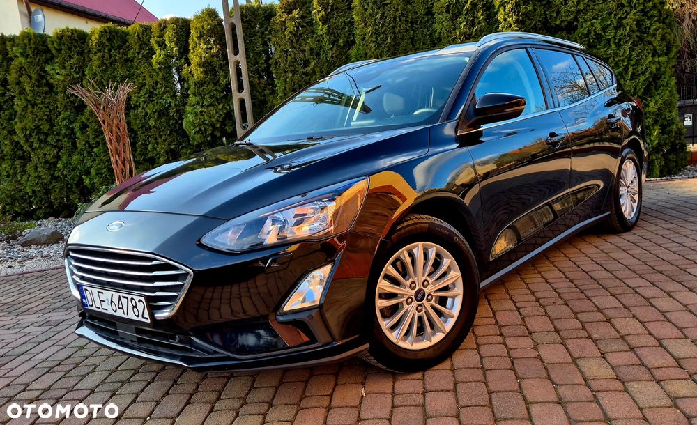 Ford Focus 1.5 EcoBlue STart-Stopp-System TITANIUM - 2