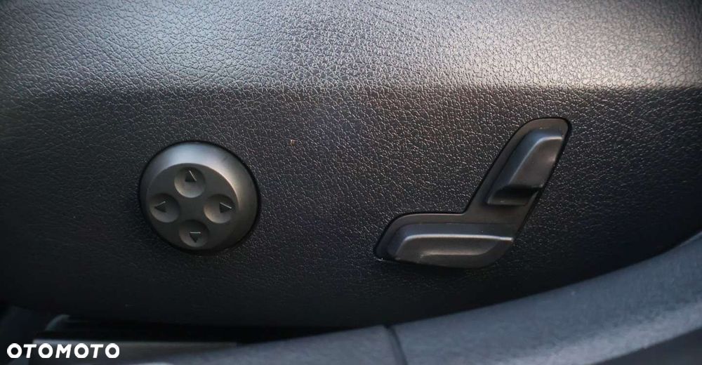 Mercedes-Benz Klasa C - 17