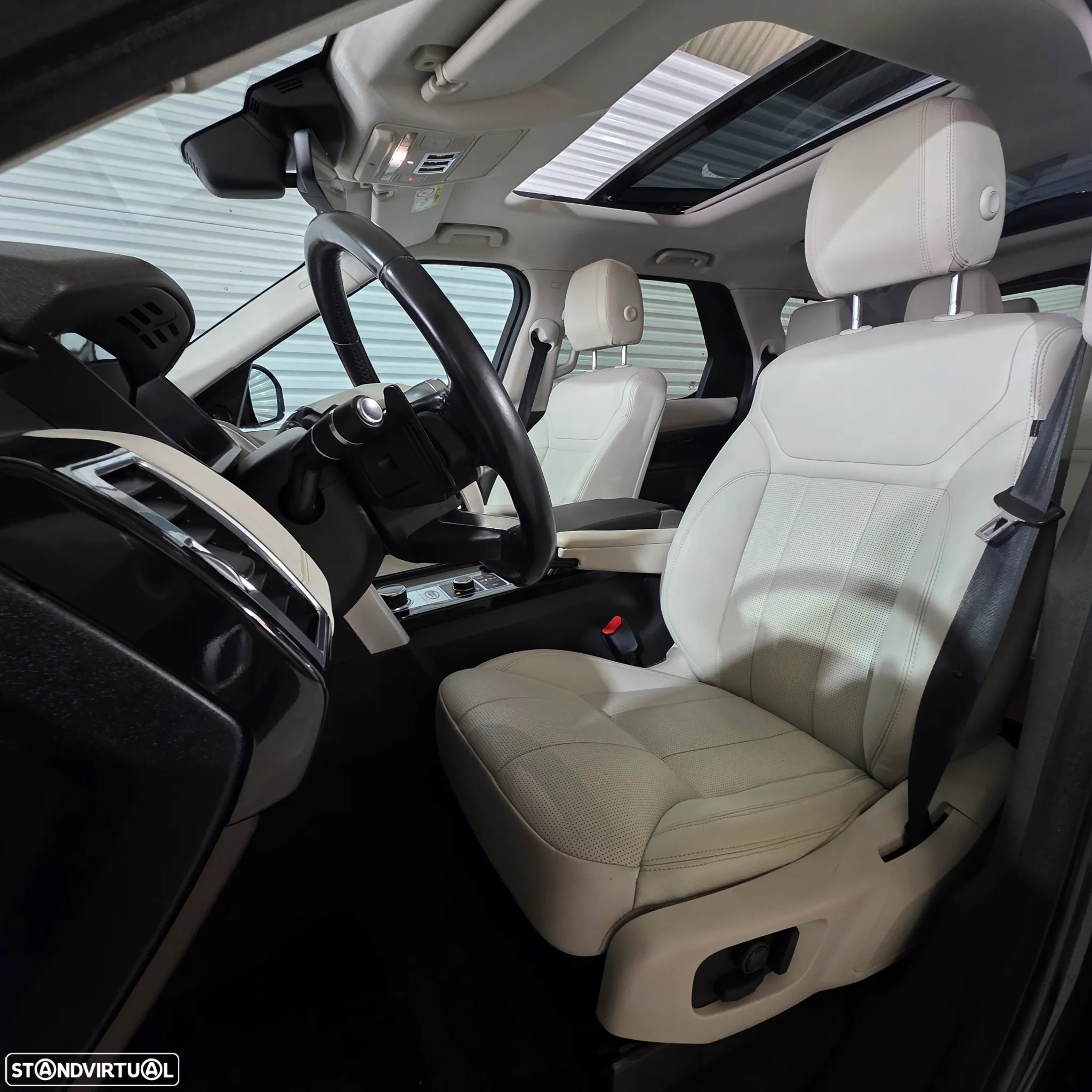 Land Rover Discovery 2.0 SD4 HSE Lusury Auto - 16
