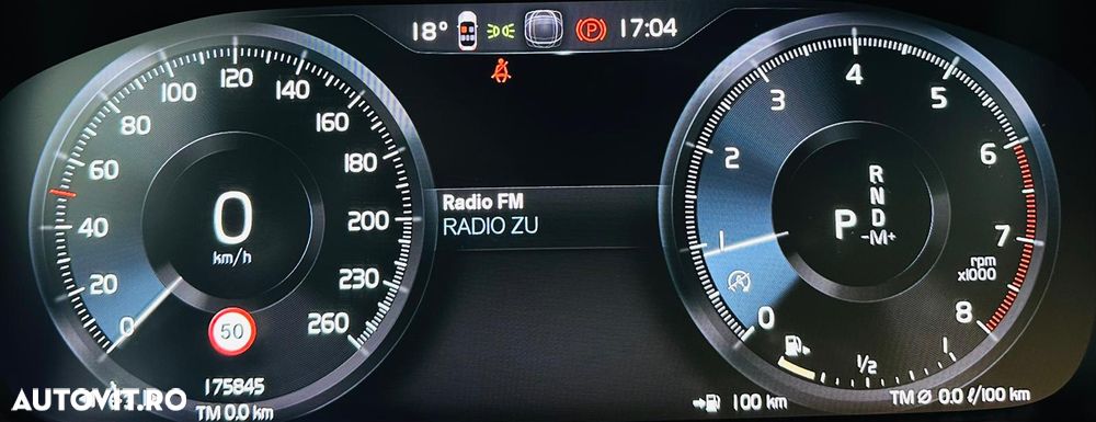 Volvo XC 40 T2 AT8 Momentum - 30