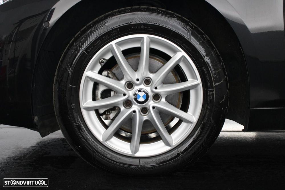 BMW 216 Gran Tourer d Auto - 32