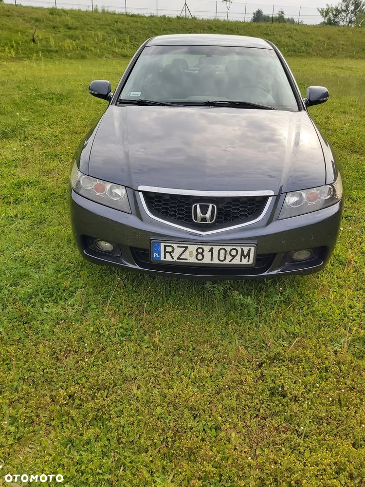 Honda Accord 2.0 Comfort - 2