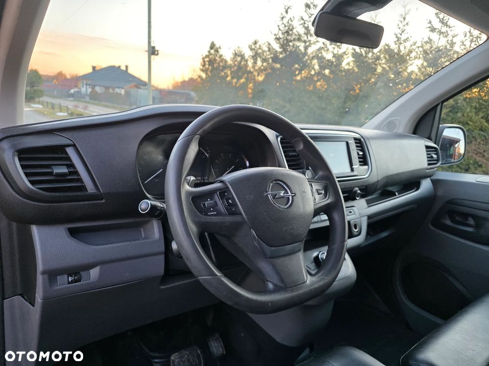Opel VIVARO - 18