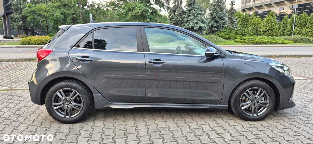 Kia Rio - 4
