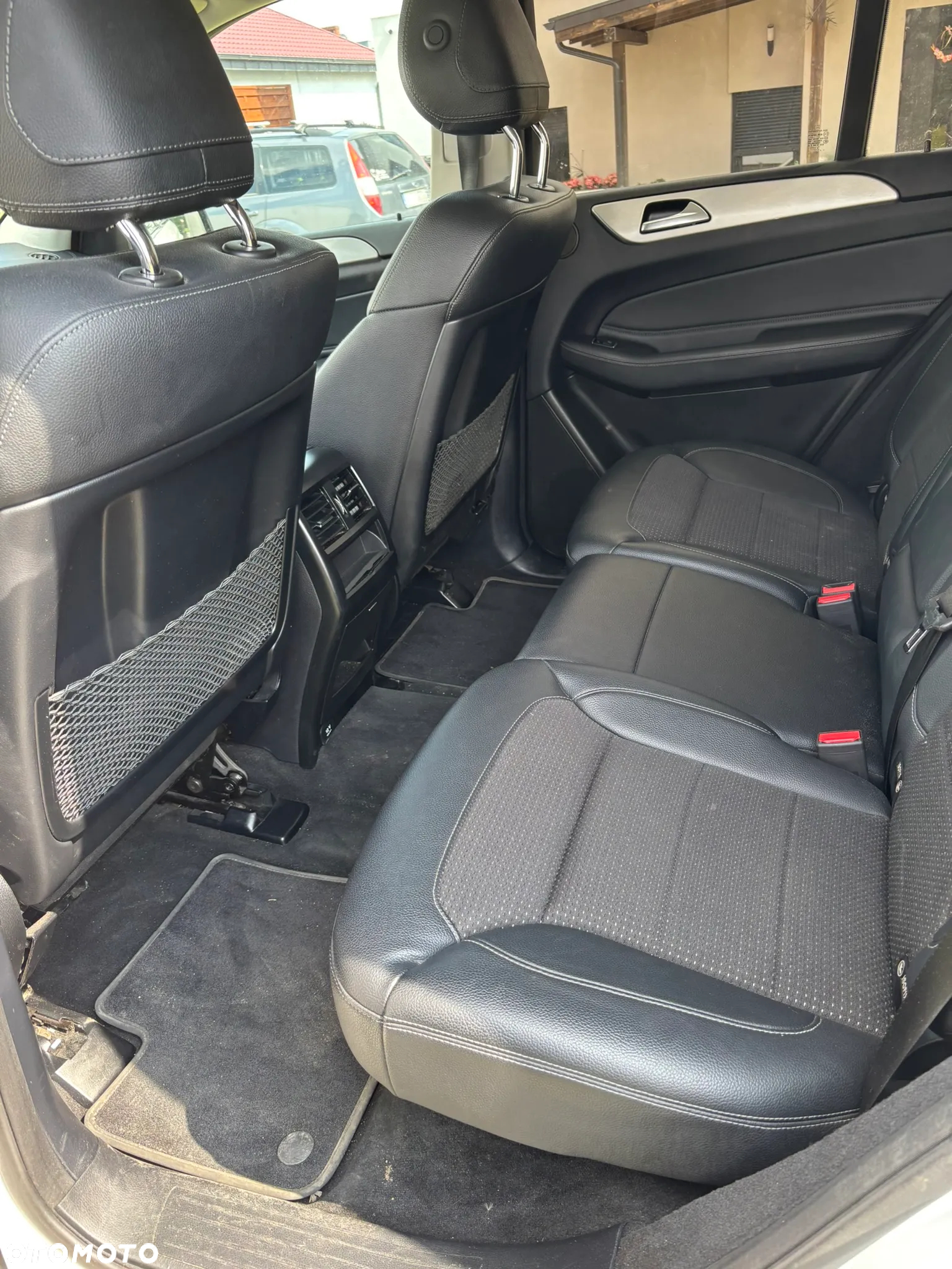 Mercedes-Benz GLE 250 d 4-Matic - 12