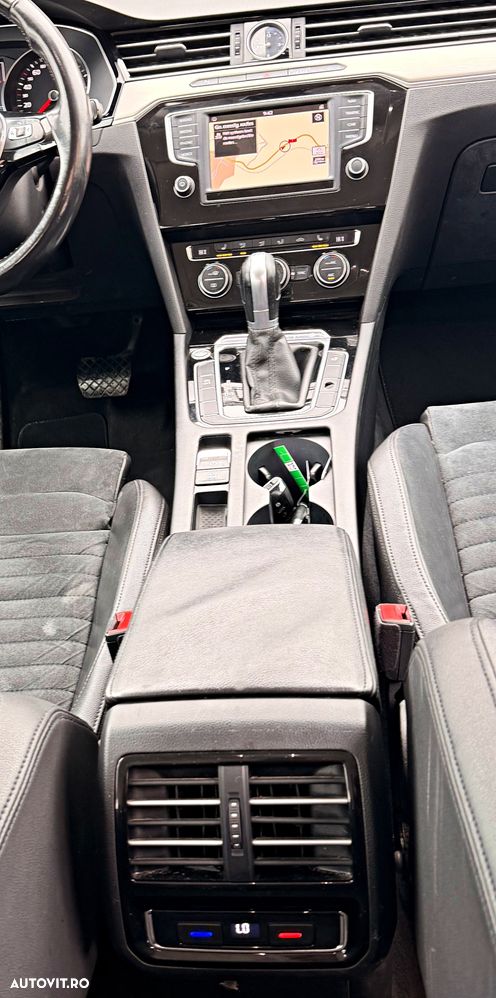 Volkswagen Passat 1.6 TDI SCR DSG Business - 28