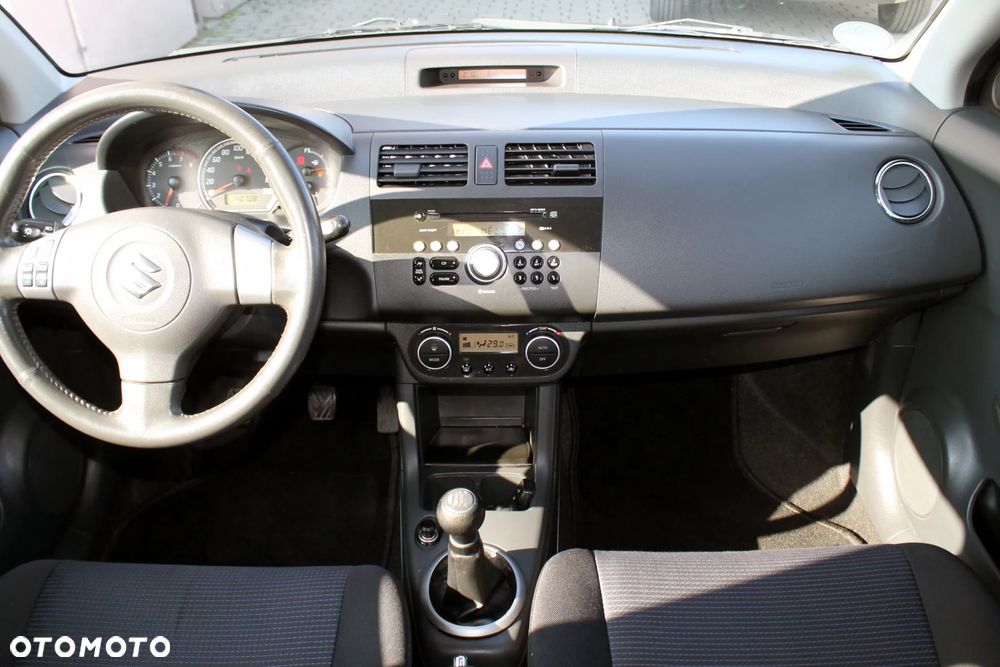 Suzuki Swift 1.3 4x4 Comfort - 9