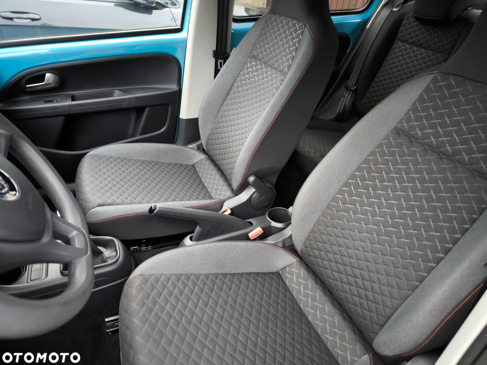Volkswagen up! - 28