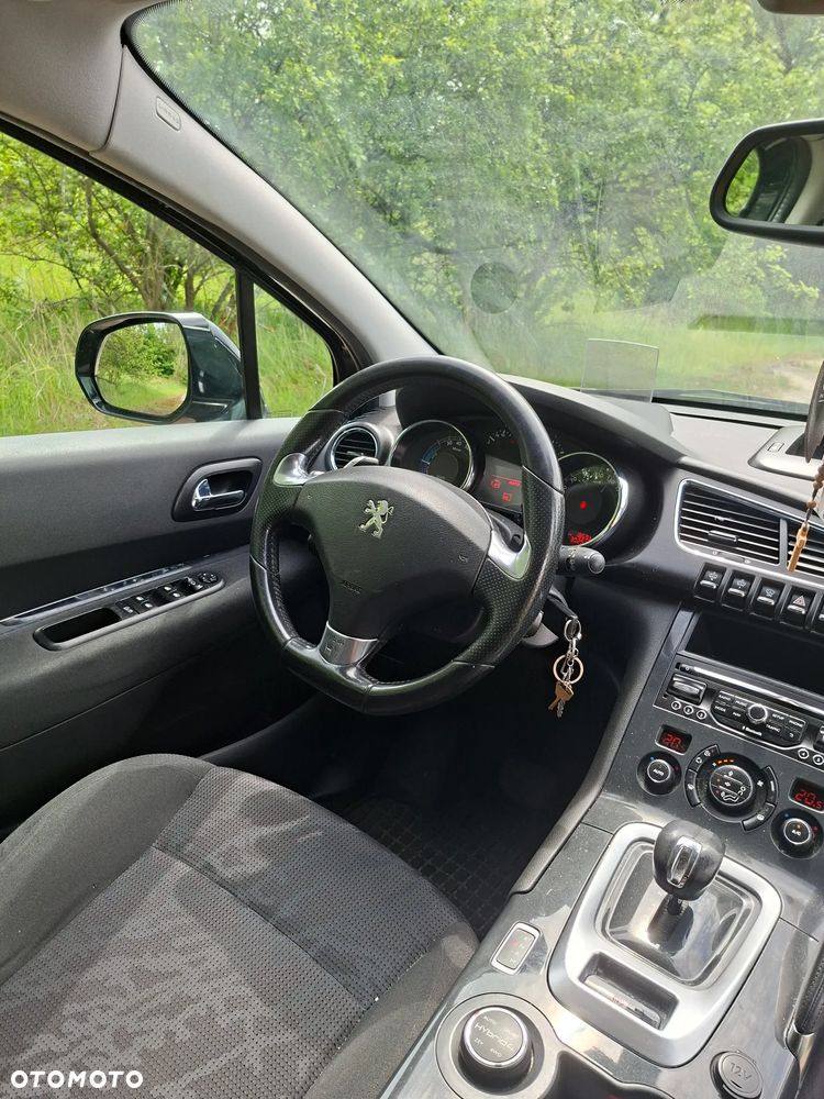 Peugeot 3008 2.0 HDi HYbrid4 - 10