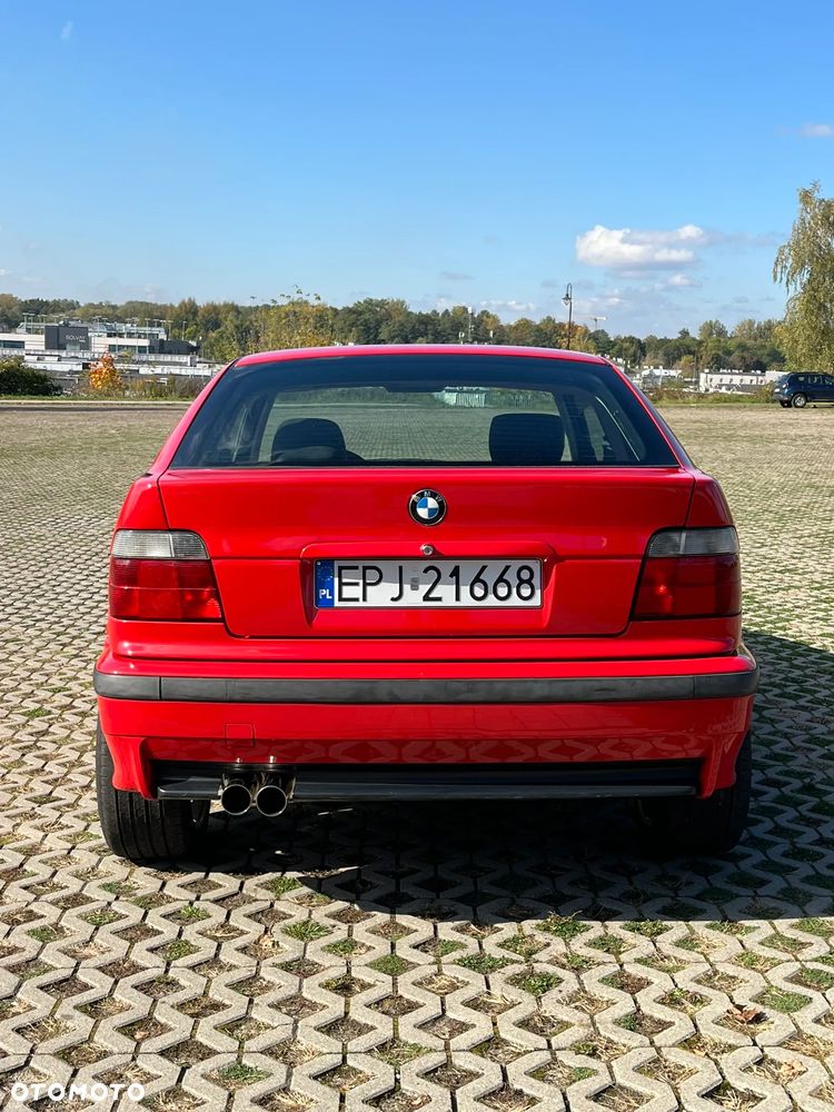 BMW Seria 3 316i - 16