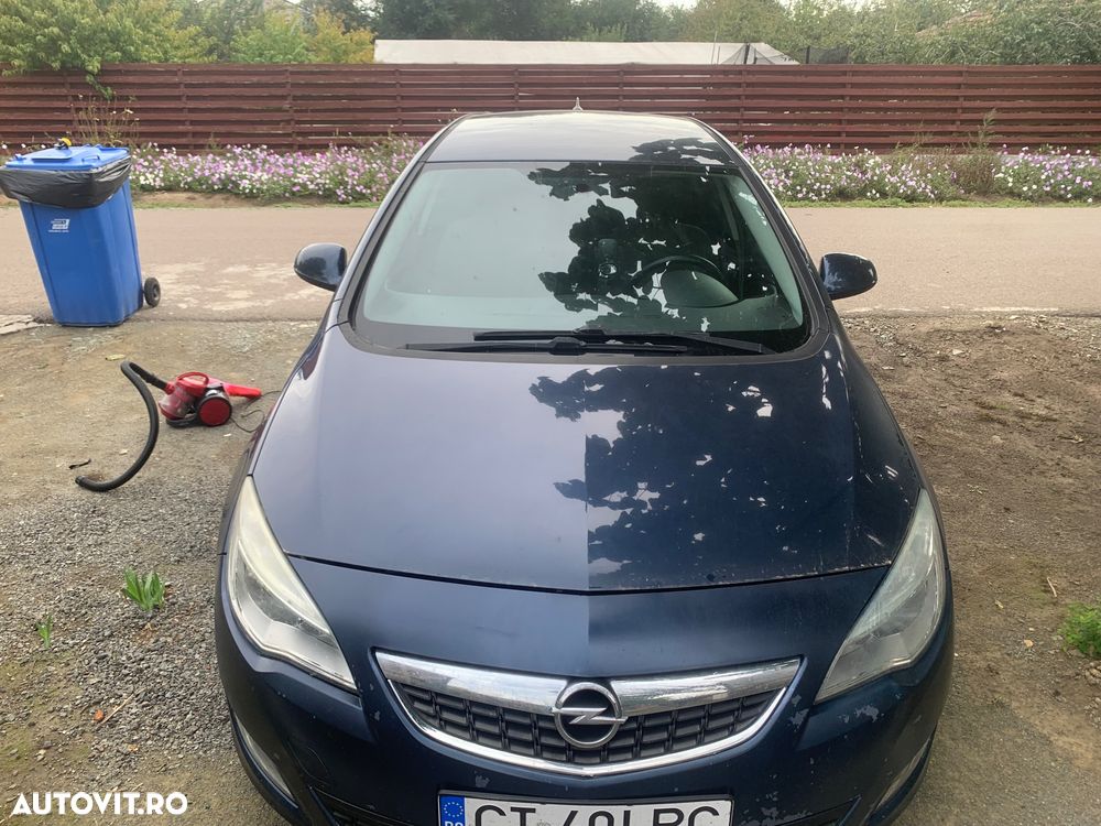Opel Astra 2011 photo 5
