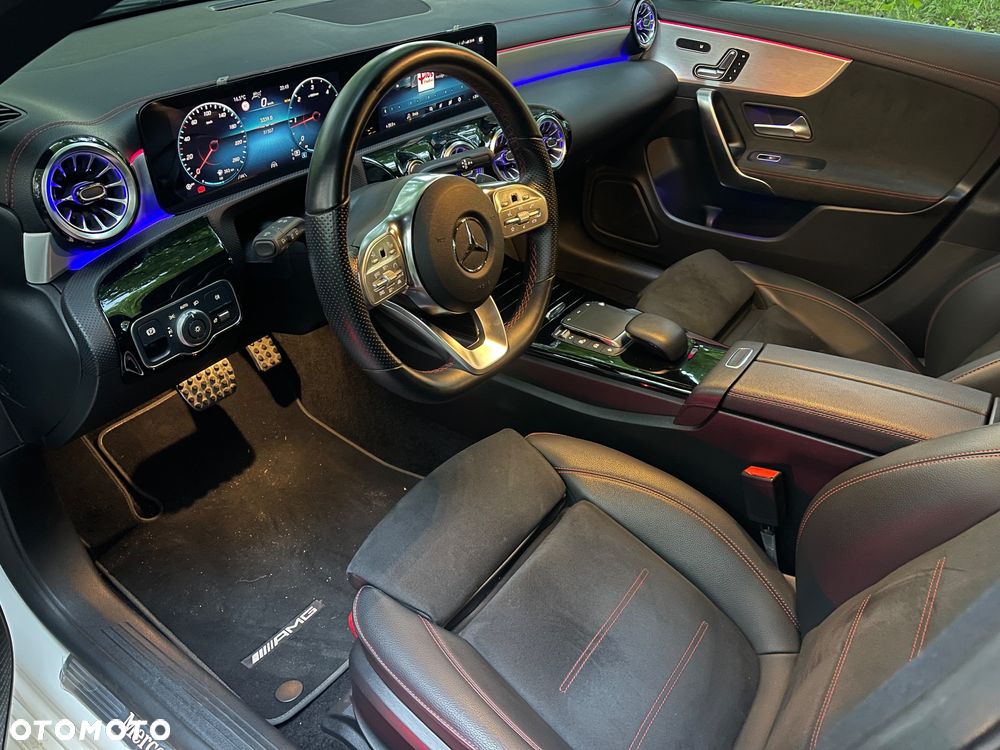 Mercedes-Benz CLA 200 d AMG Line 8G-DCT - 14