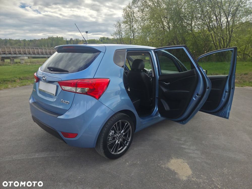 Hyundai ix20 1.4 blue Comfort - 19