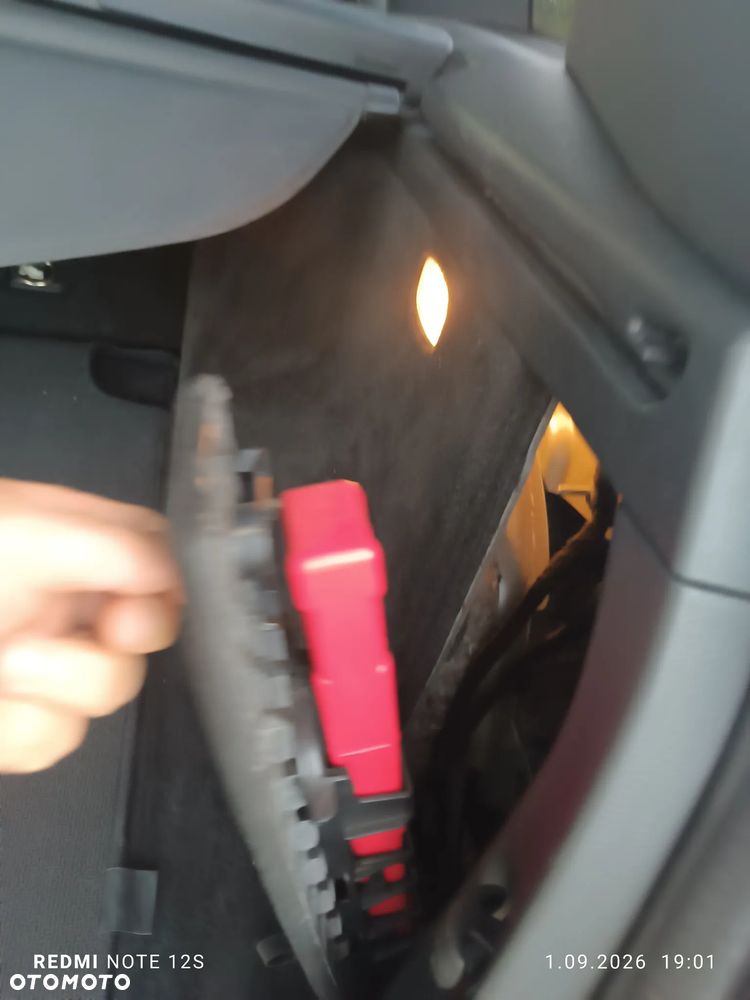 Mercedes-Benz GLK 200 CDI DPF BlueEFFICIENCY 7G-TRONIC - 21