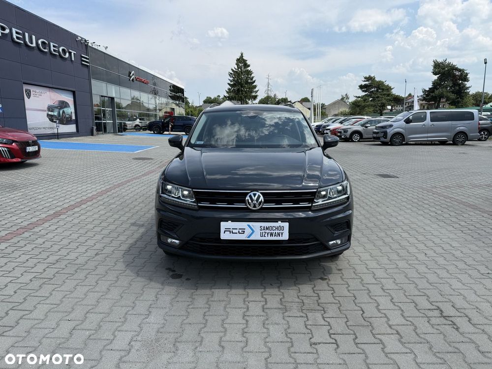 Volkswagen Tiguan - 2