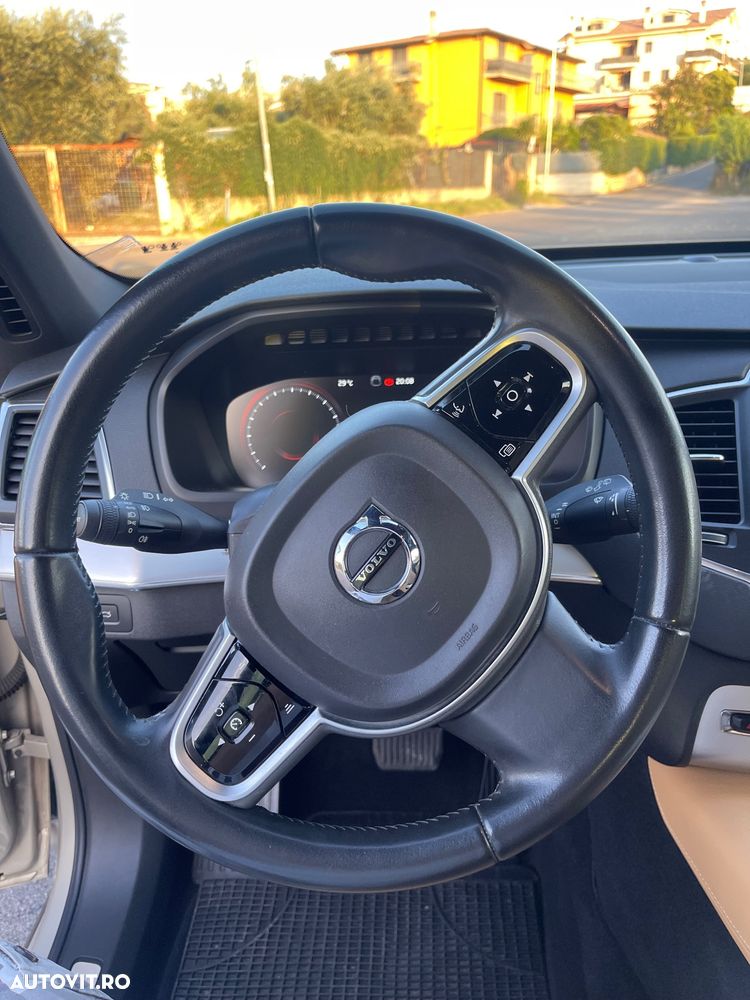 Volvo XC 90 - 10