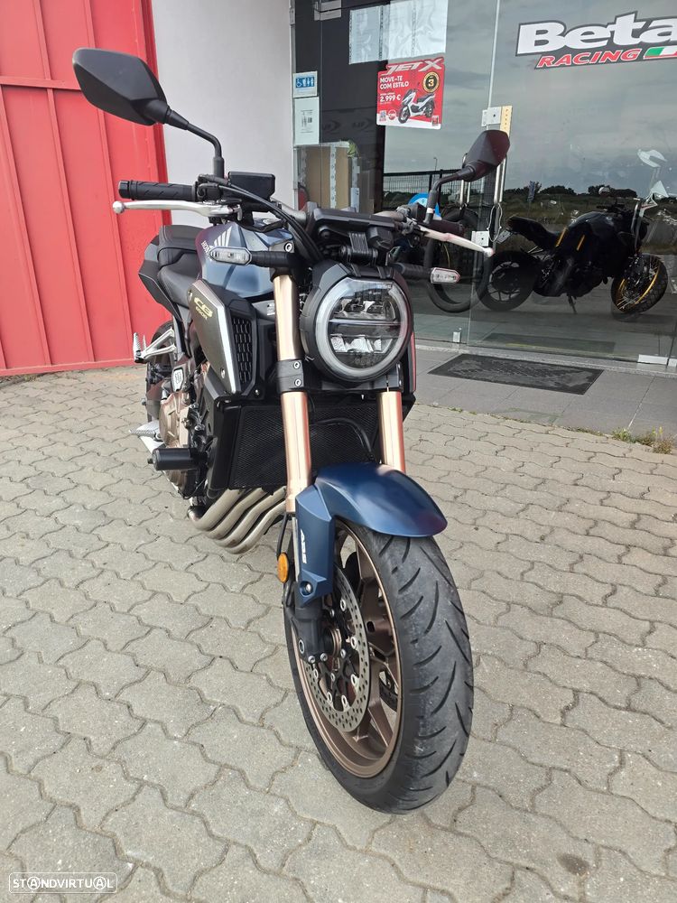 Honda CB 650R Neo Café - 8