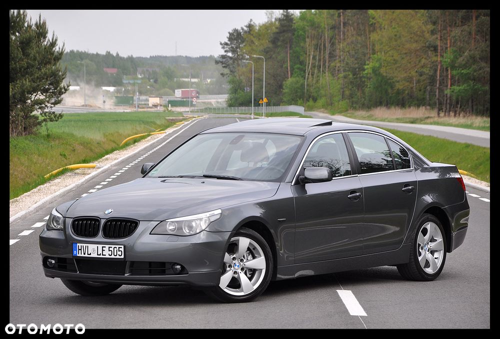 BMW Seria 5 525i - 2