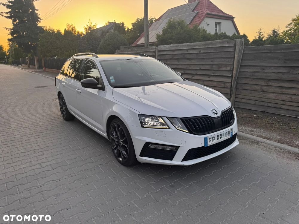 Skoda Octavia 2.0 TDI DSG RS - 4