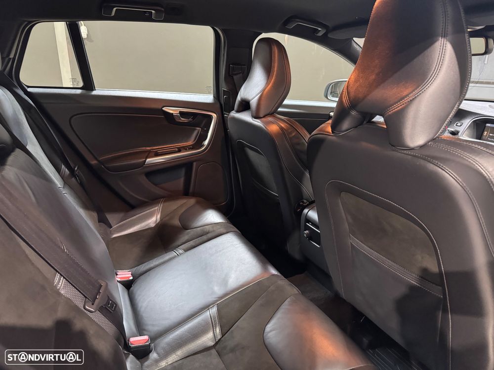 Volvo V60 1.6 D2 Drive R-Design Start/Stop - 38