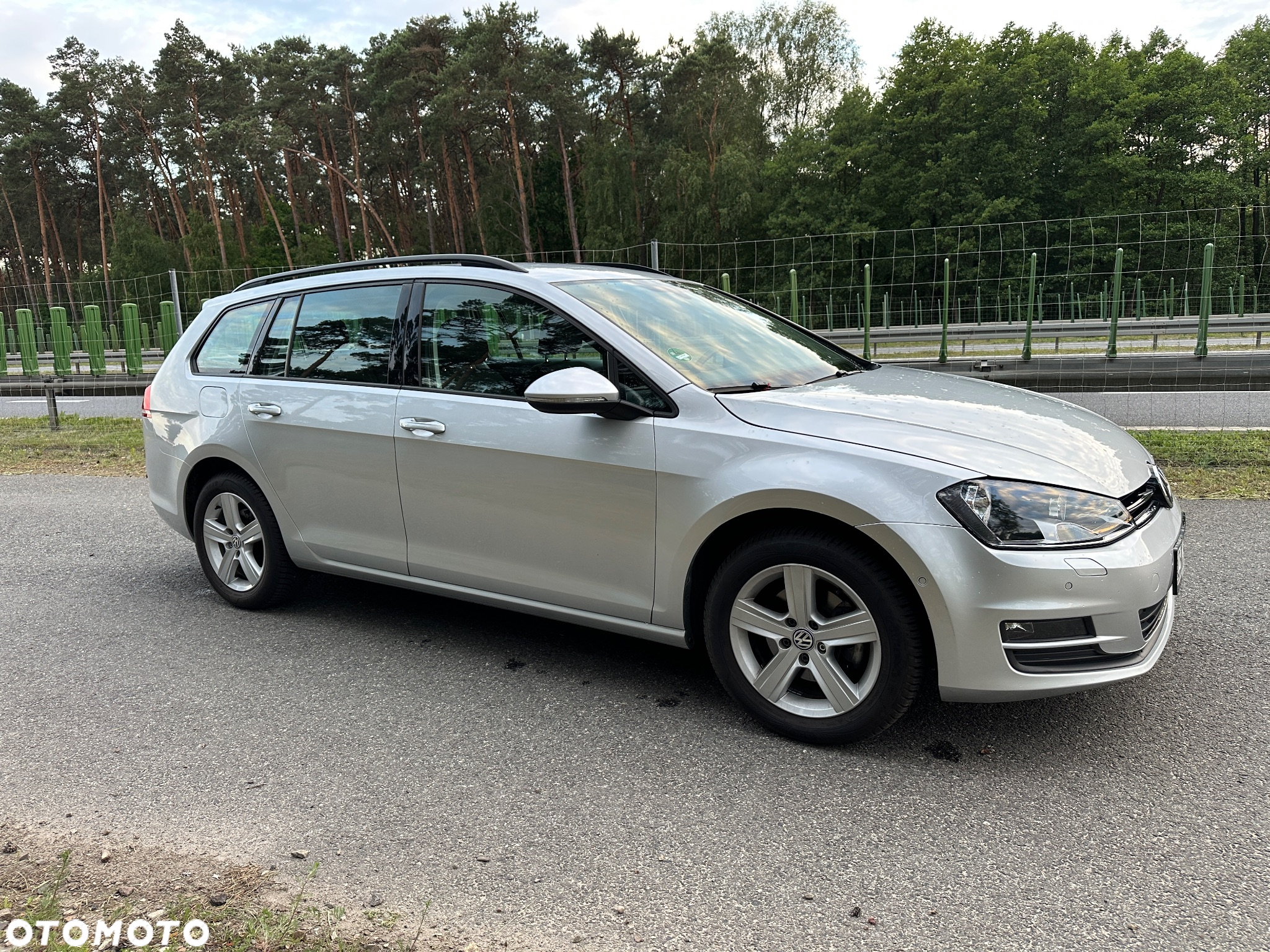 Volkswagen Golf - 2