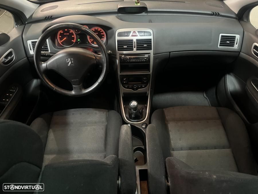 Peugeot 307 SW 1.6 HDi FAP Sport - 21