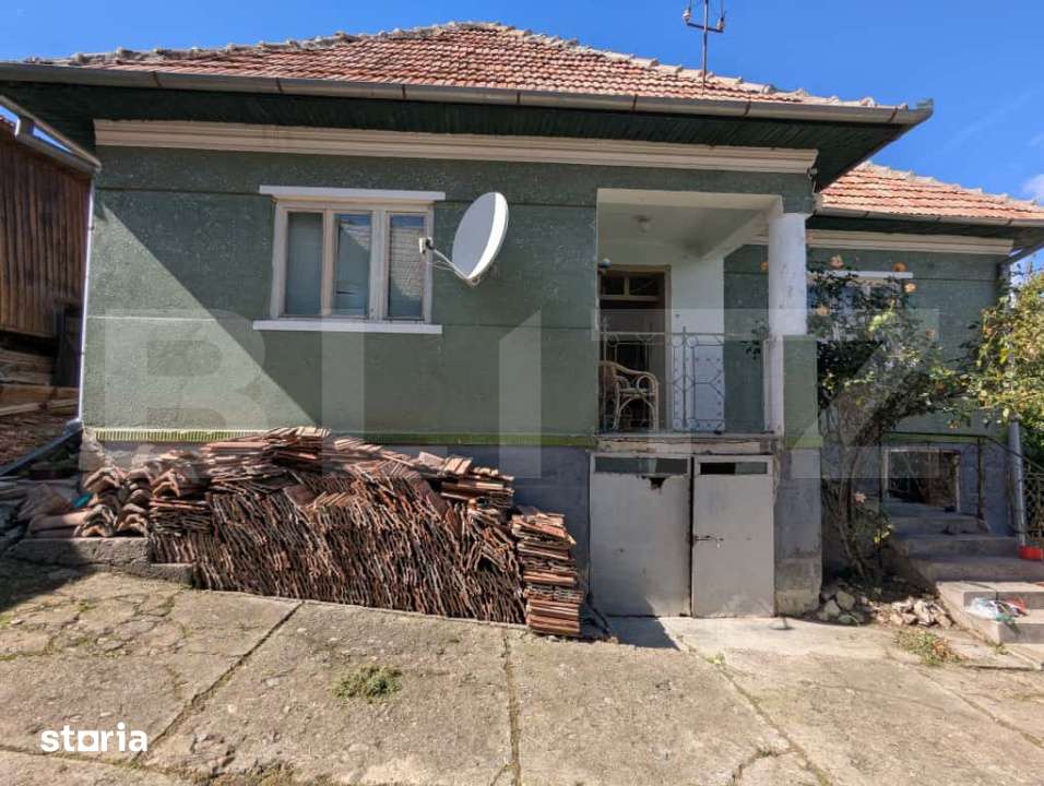 Casa renovabila cu teren generos de 1268 mp si front de 20 m, Gheorghi - Imagine principală: 2/4