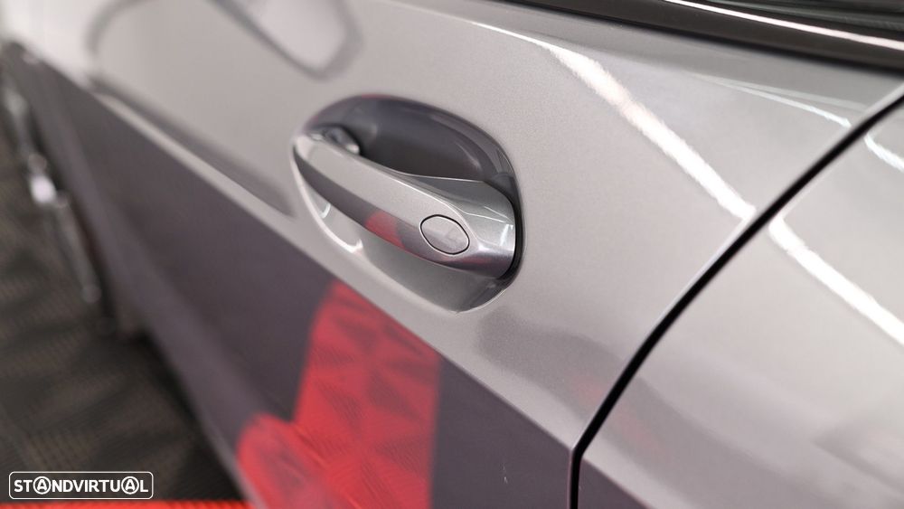 BMW 116 d Pack Desportivo M Auto - 27