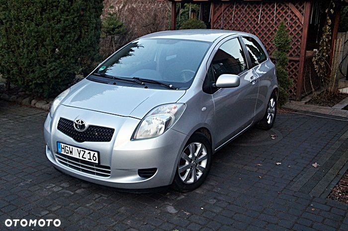 Toyota Yaris 1.3 VVT-i Luna - 1