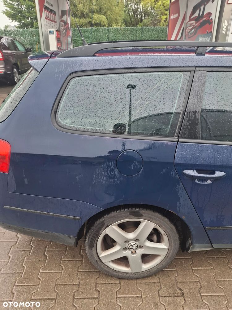 Volkswagen Passat 2.0 TDI Comfortline DSG - 10
