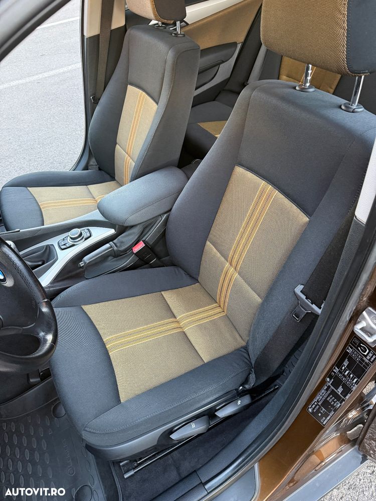 BMW X1 sDrive20d - 14