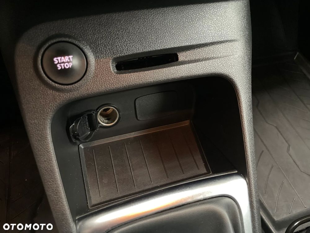 Renault Captur (ENERGY) TCe 90 LIMITED - 28