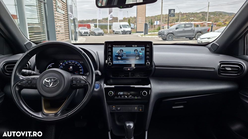 Toyota Yaris Cross - 14