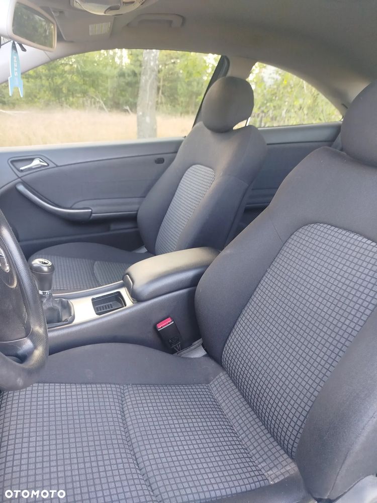 Mercedes-Benz Klasa C 200 CDI Sportcoupe - 12