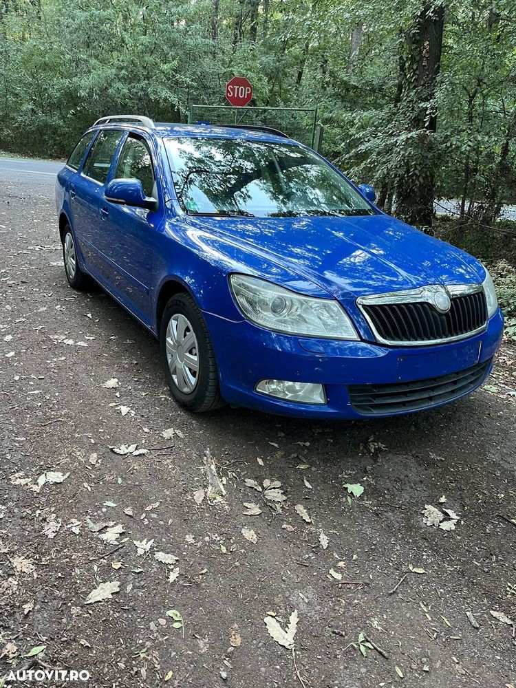 Skoda Octavia 1.6 TDI Ambiente - 2