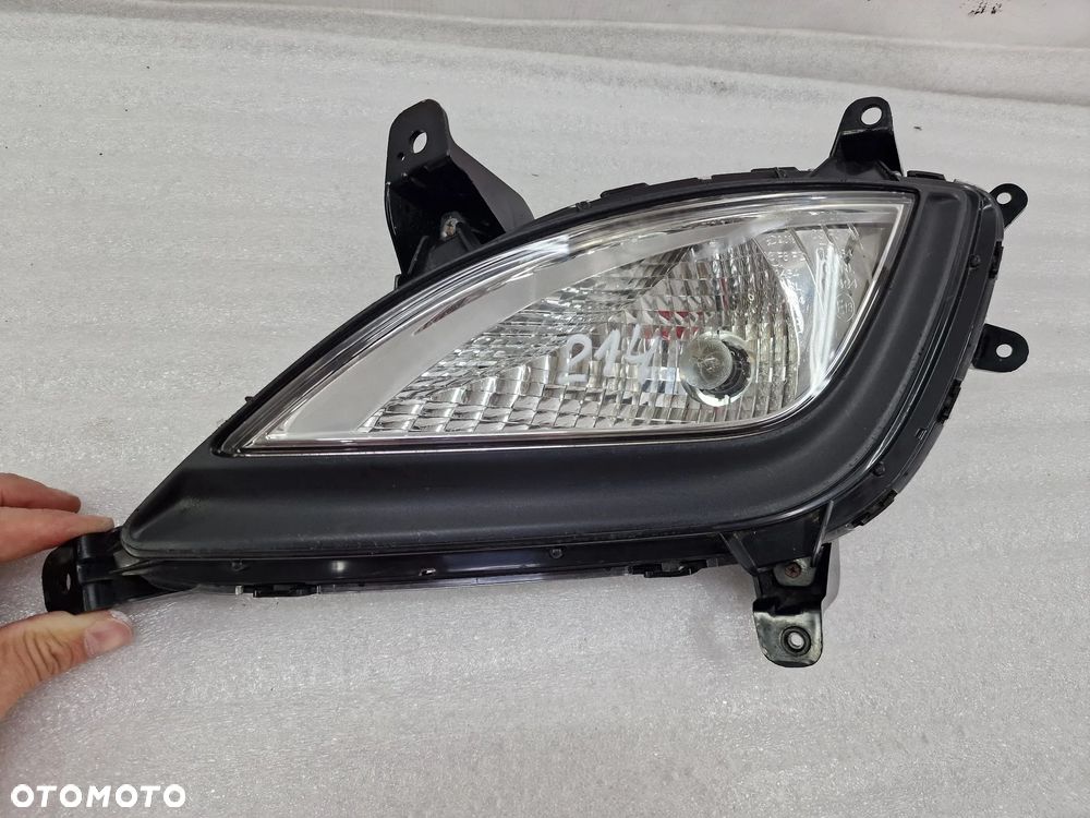 HYUNDAI i20 LIFT 12-15 LEWY HALOGEN + KRATKA BOCZNA , NR AUKCJI N214 - 1