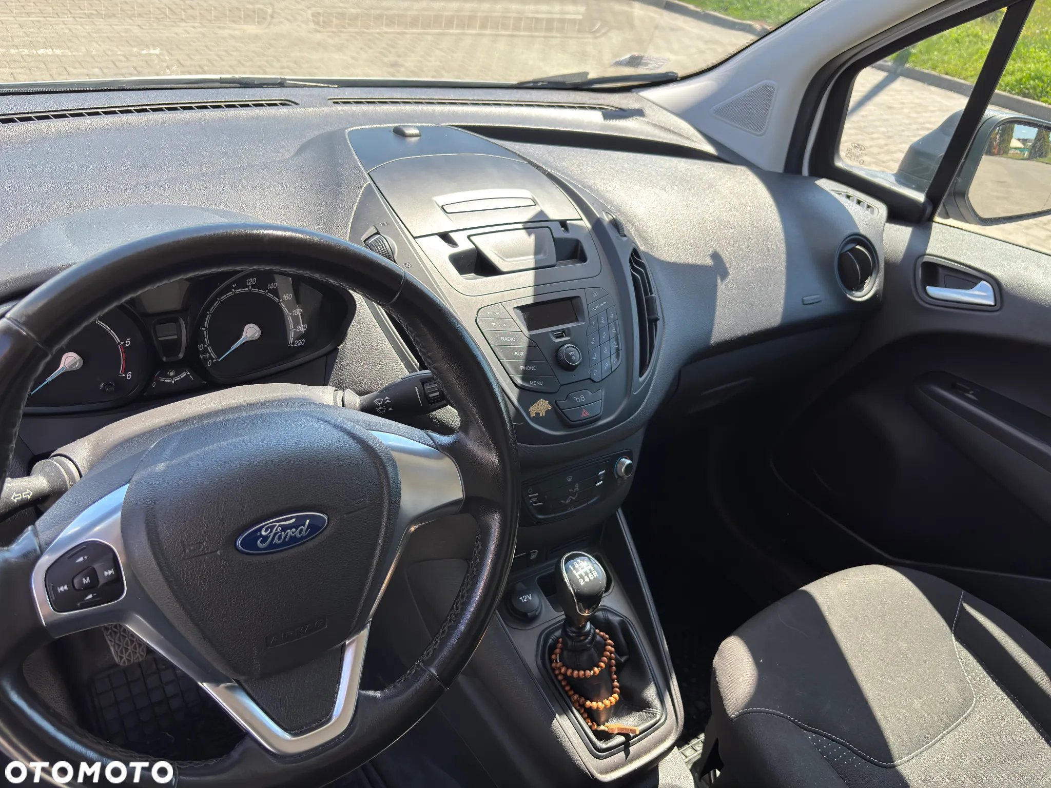 Ford TRANSIT COURIER - 13