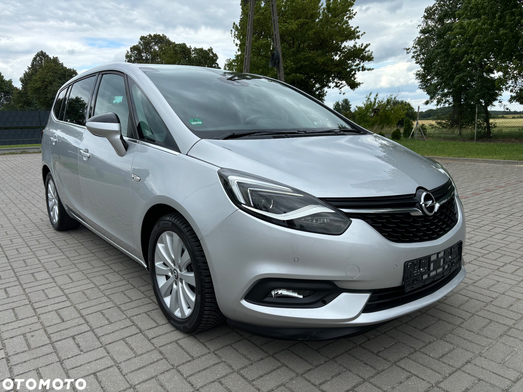 Opel Zafira Tourer 2.0 CDTI Automatik Business Innovation - 2