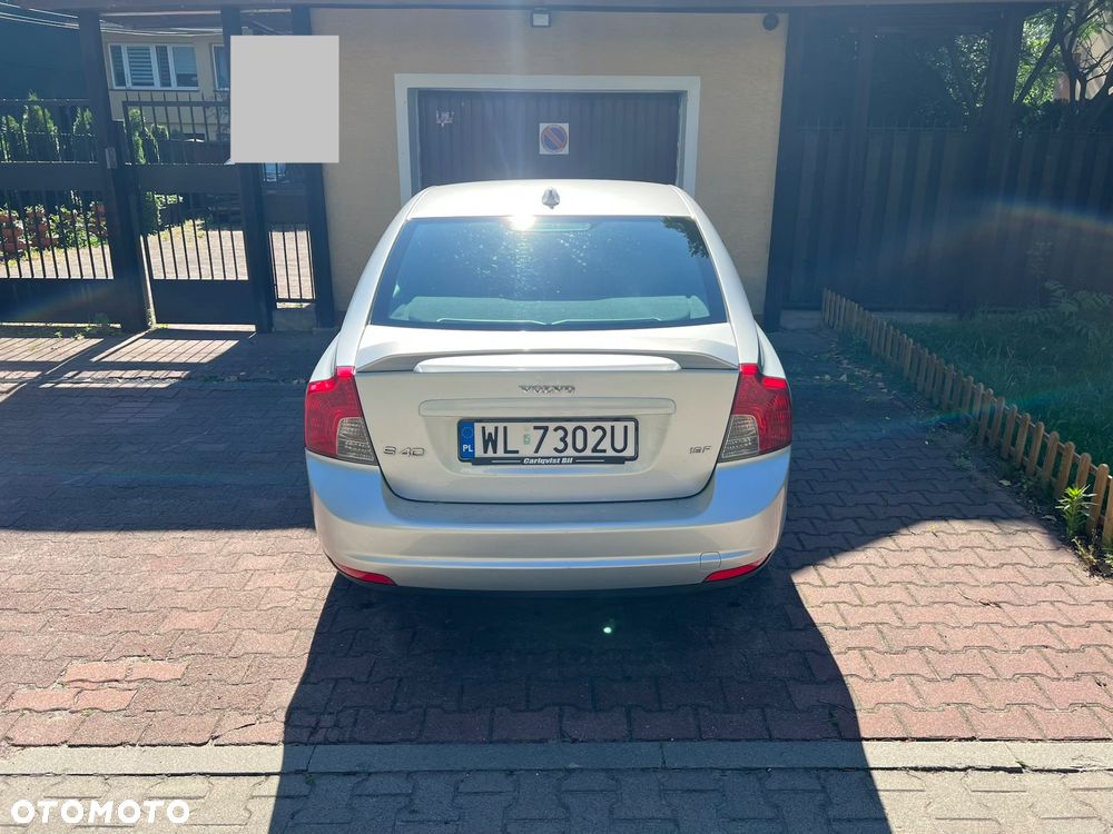 Volvo S40 1.8 - 10