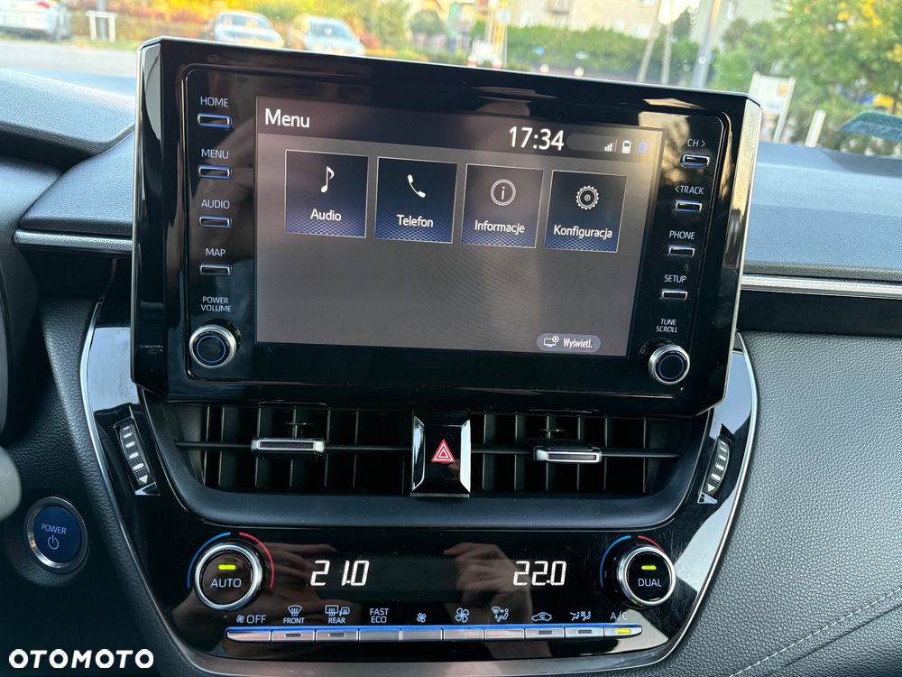 Toyota Corolla 1.8 Hybrid Executive - 23
