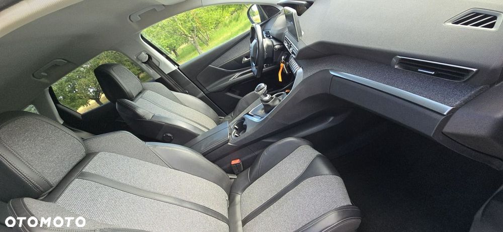 Peugeot 3008 - 20