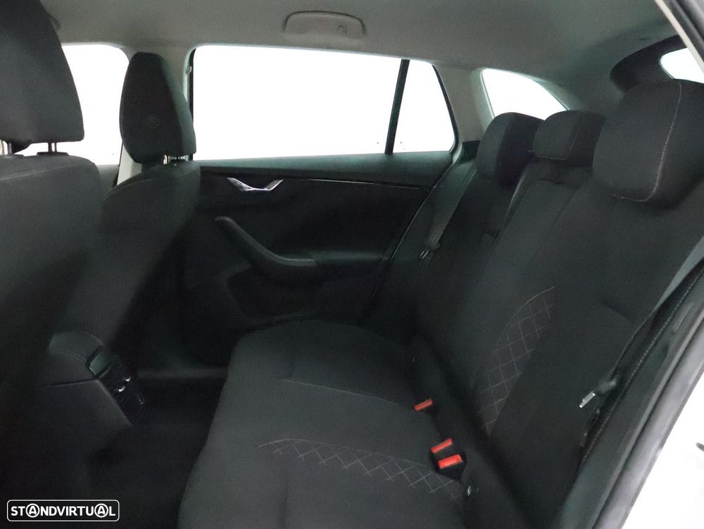 Skoda Scala 1.0 TSI Ambition - 4