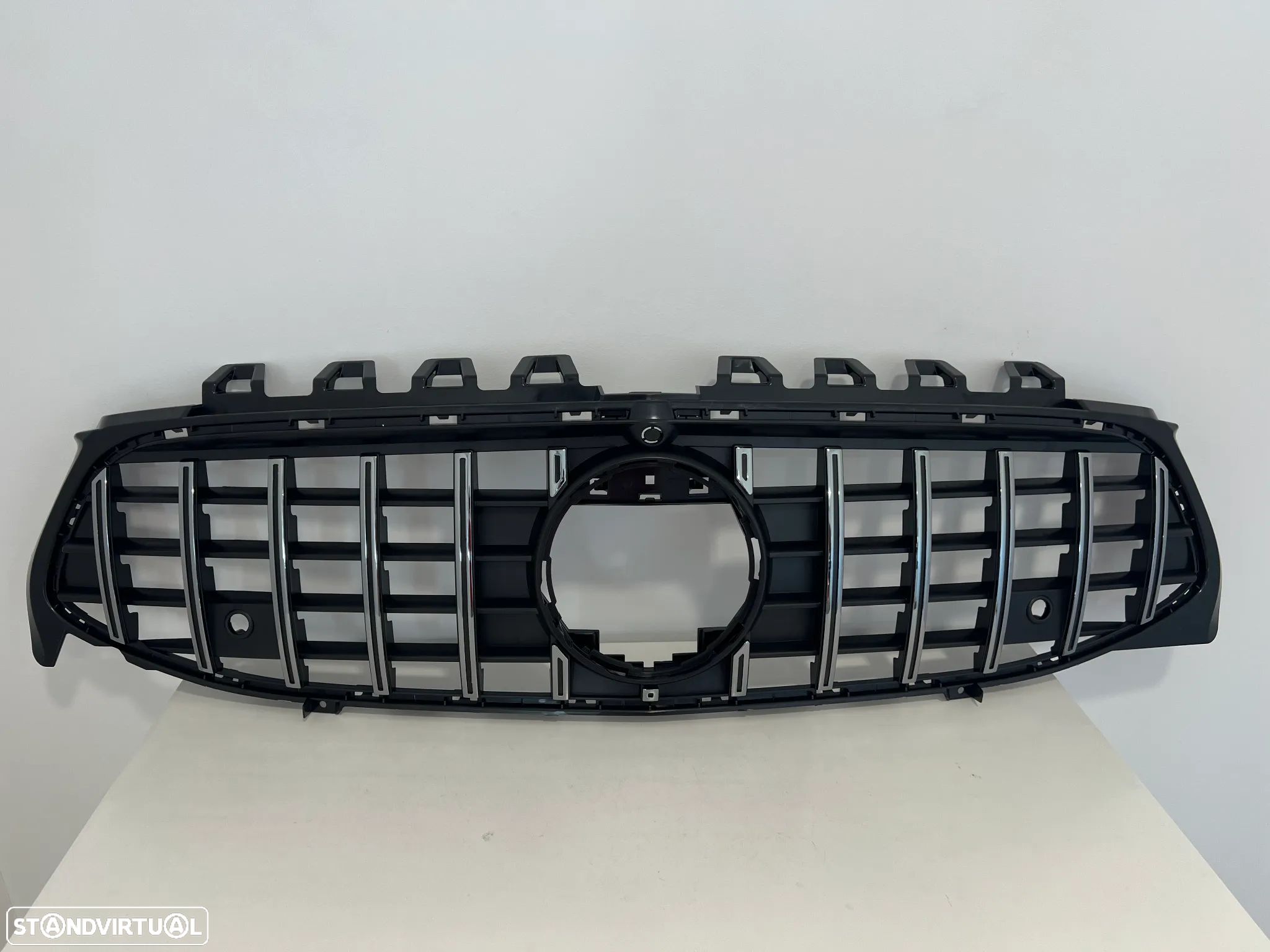 Grelha Frontal Mercedes CLA W118 Look GT-R Silver - 1