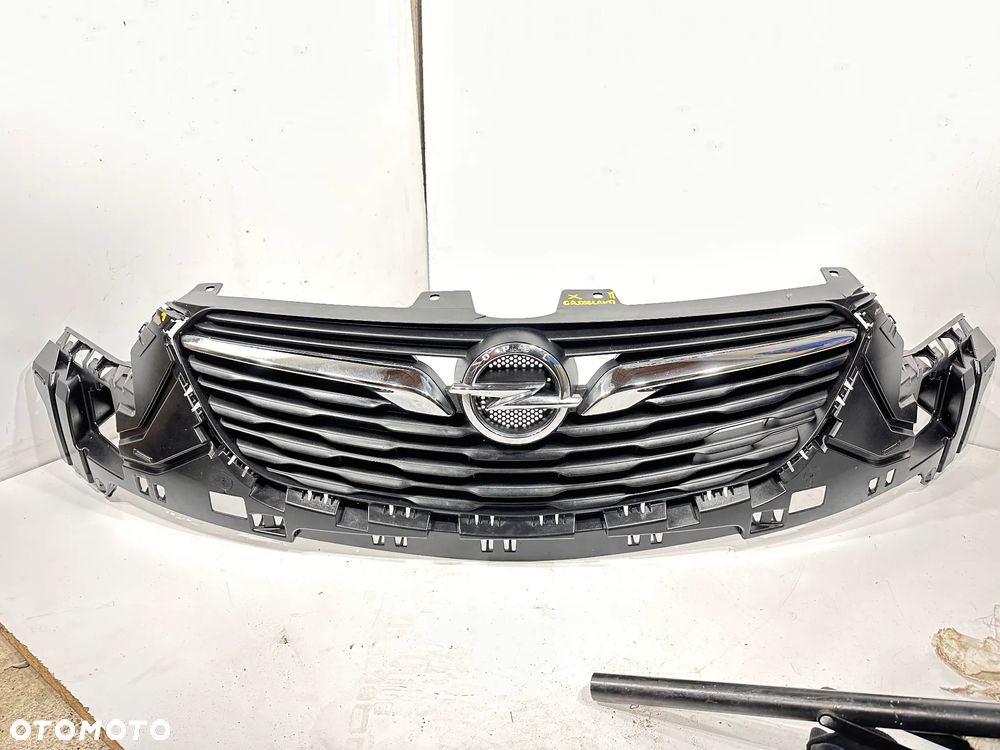 Grill atrapa Opel Crossland X 20r. 1.5 CDTI - 1