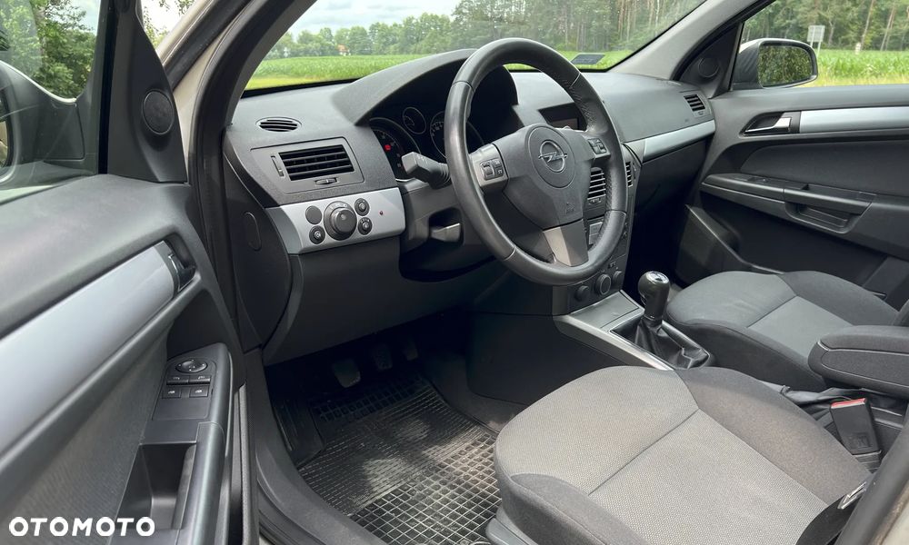 Opel Astra 1.6 Enjoy - 9